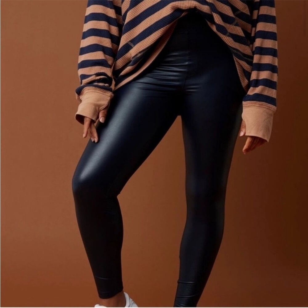 Aerie Offline Real Luxe Faux Leather Navy Leggings
